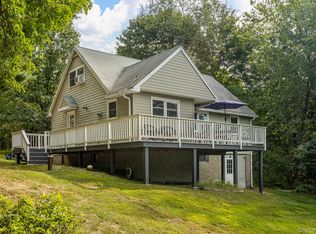 12 Pauline Pl, Craryville, NY 12521