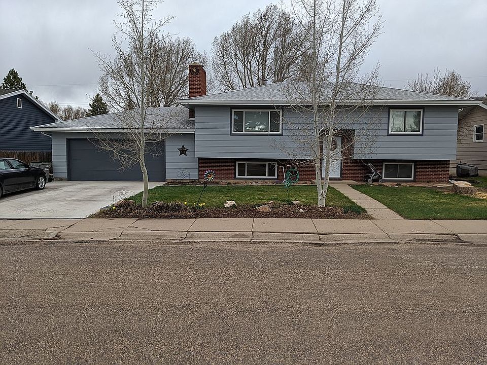 1st image of 1133 E Curtis St