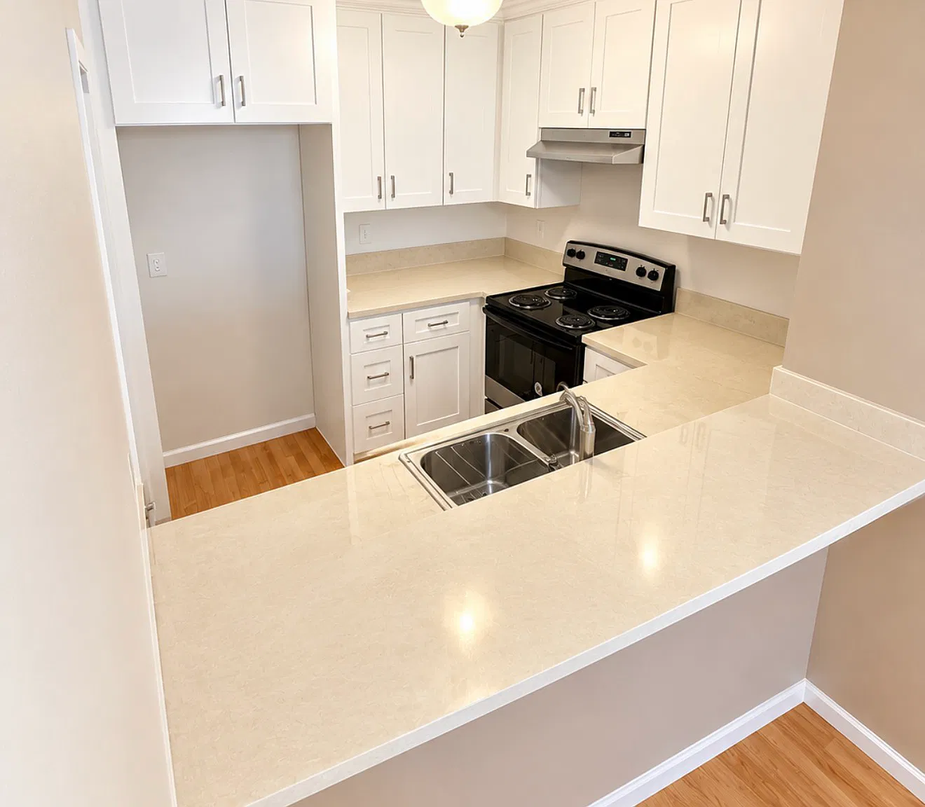 2 bed, $2,250 — Photo 4