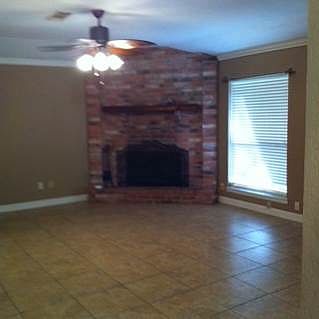 1st image of 2960 Willow Pl