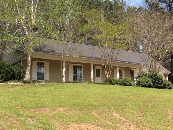 8943 Lake Flora Dr, Lauderdale, MS 39335