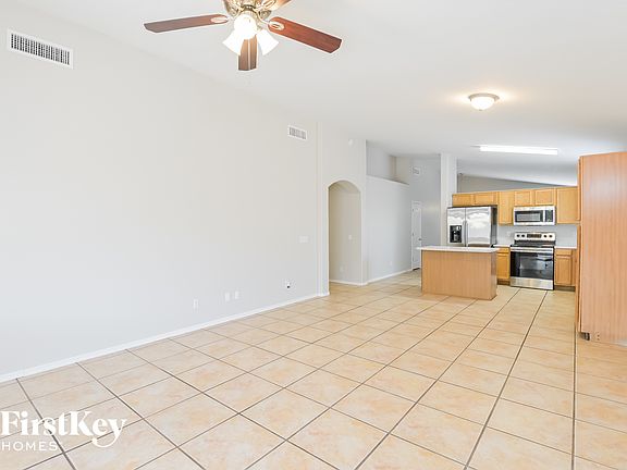 4th image of 3054 S Vaughn Dr