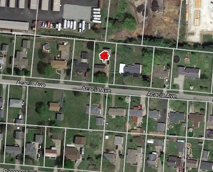 2nd image of 3329 Acacia Ave