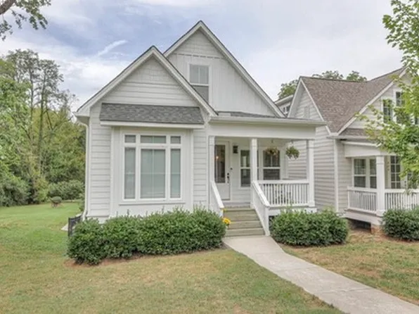 901 Curdwood Blvd, Nashville, TN 37216