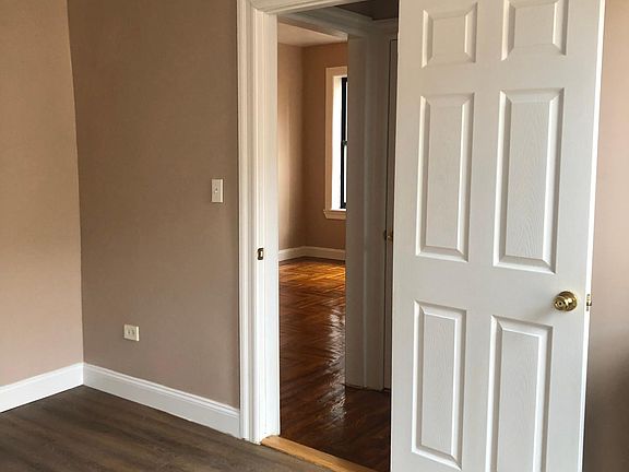2nd image of 2771 Morris Ave APT 4
