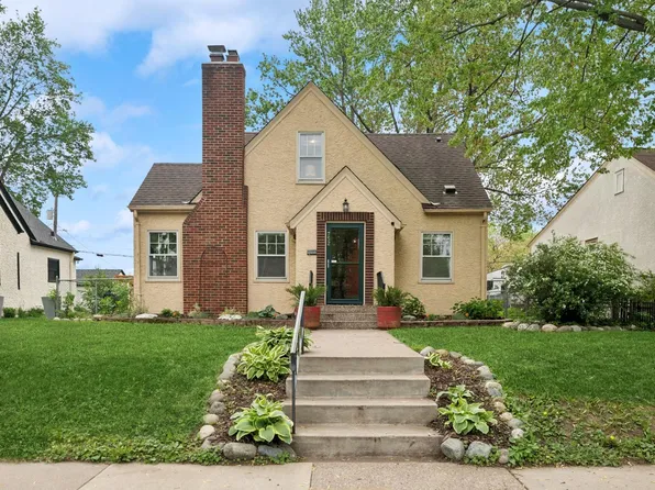 752 Montana Ave E, Saint Paul, MN 55106