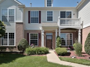 4252 Savoy Ln, McHenry, IL 60050