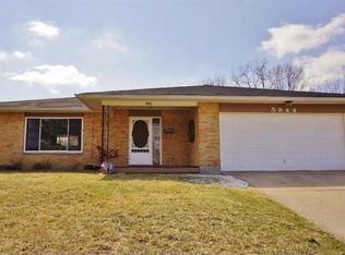 5844 Willow Glen Ct, Dayton, OH 45431