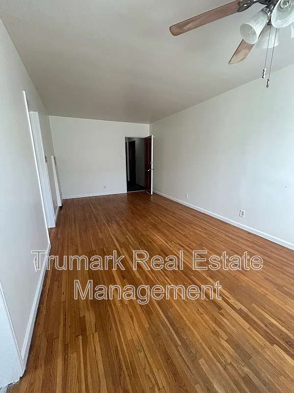 1 bed, 1.0 bath, $1,950 — Photo 2
