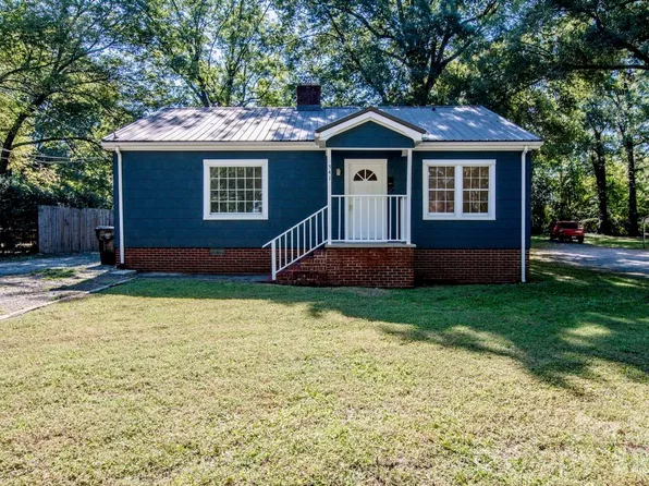 541 Walnut St, Mooresville, NC 28115