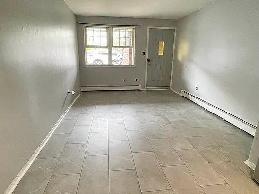 Rented by Tabak Real Estate | media 2