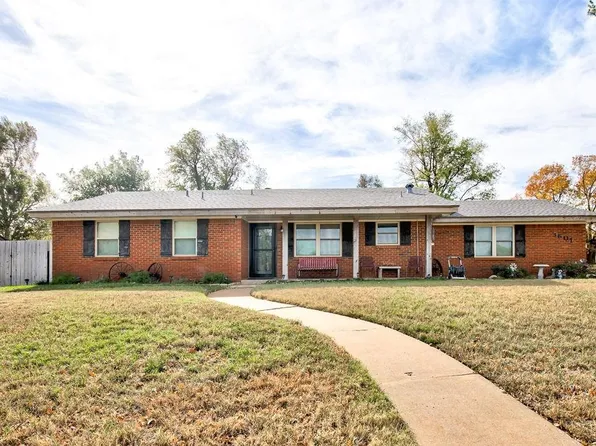 3601 McClaflin Dr, Enid, OK 73701