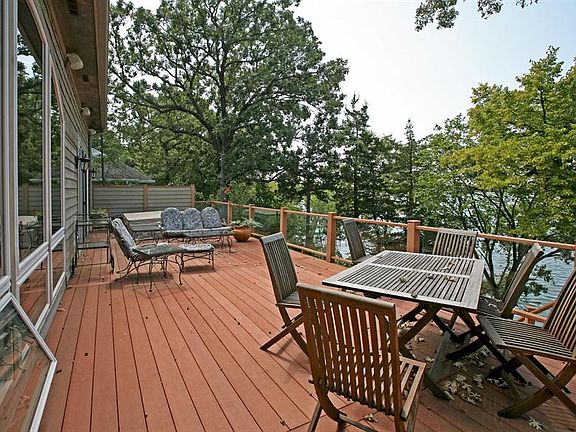 4th image of 2117 Browns Bay Ave