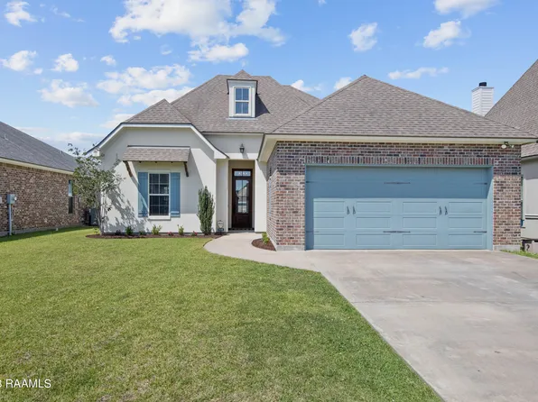 114 Timber Bark Rd, Lafayette, LA 70508