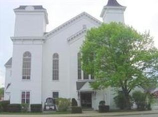 565 Washington St APT 15, Whitman, MA 02382