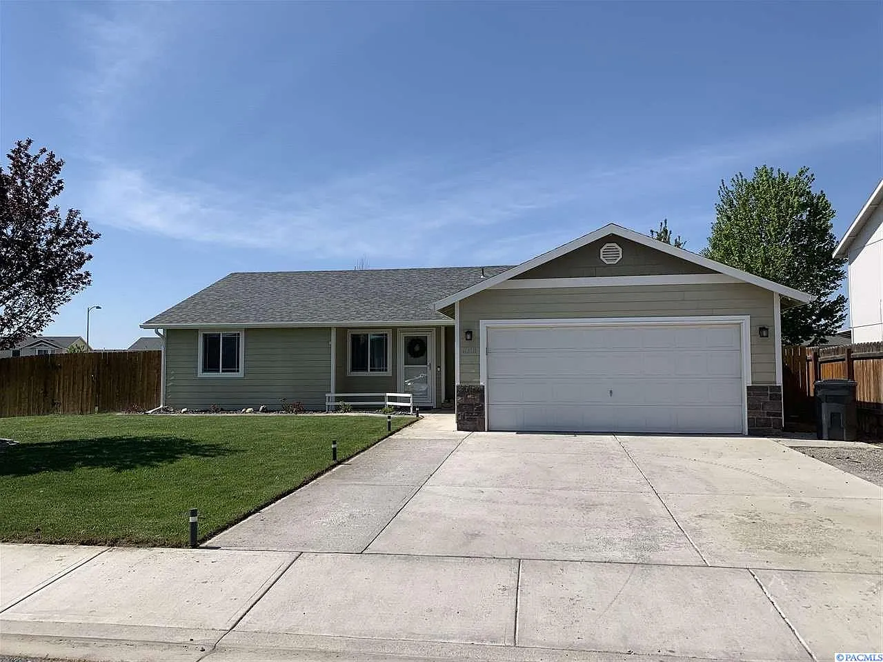 4606 Muris Ln photo 1