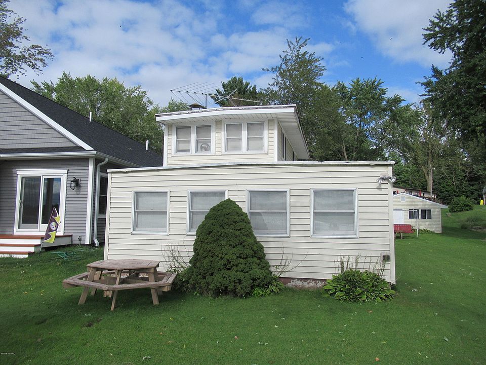 1st image of 14723 Elm Dr