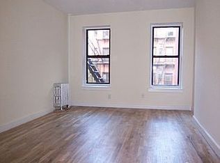 445 W 49th St APT 3C, New York, NY 10019