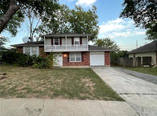 11031 Spring Valley Rd, Kansas City, MO 64134