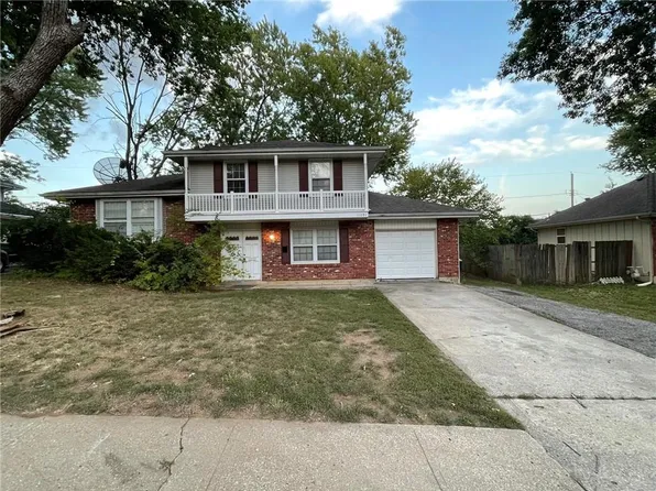 11031 Spring Valley Rd, Kansas City, MO 64134