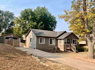 1119 S Cleveland Ave, Sioux Falls, SD 57103