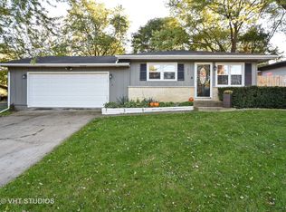 873 W Spring St, South Elgin, IL 60177