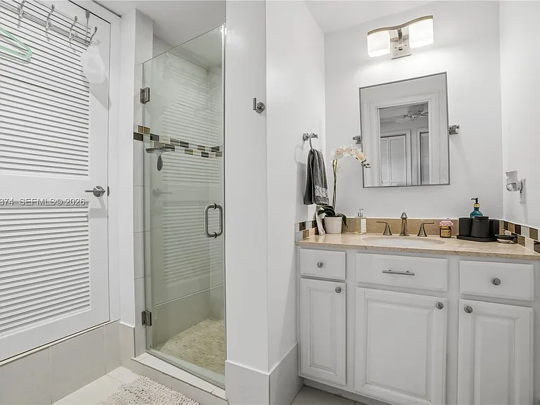7830 SW 53rd Pl — Photo 37