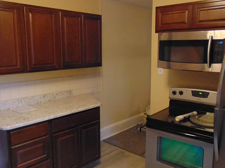305 Gay St — Photo 17