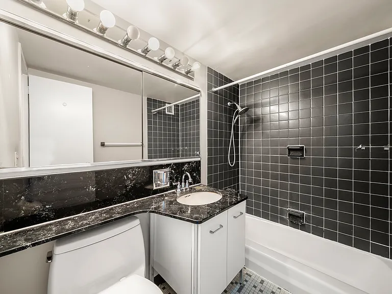 1203 River Rd #6F — Photo 9
