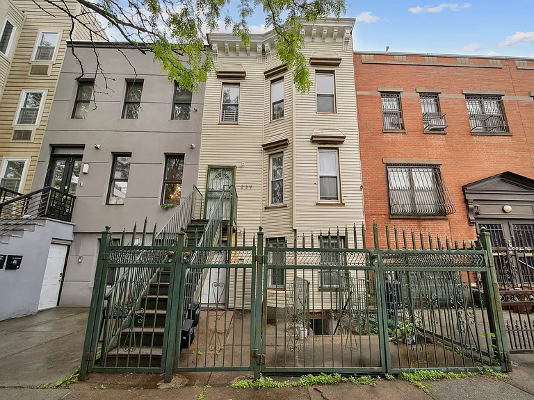239 Sumpter St #2 — Photo 7