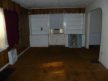 3rd image of 3357 N Colorado Ave