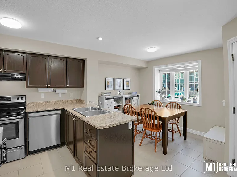 15 Carere Cres #46B — Photo 9