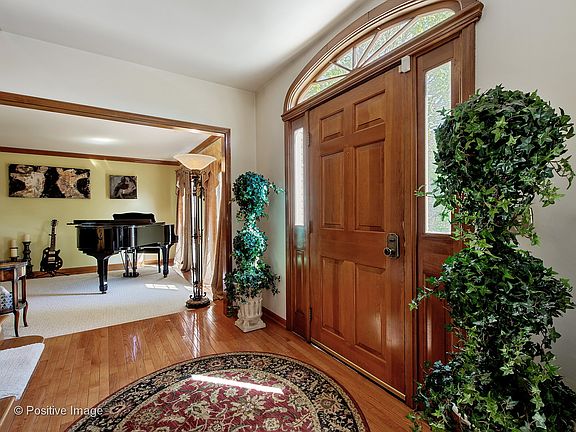 3rd image of 4214 White Birch Dr