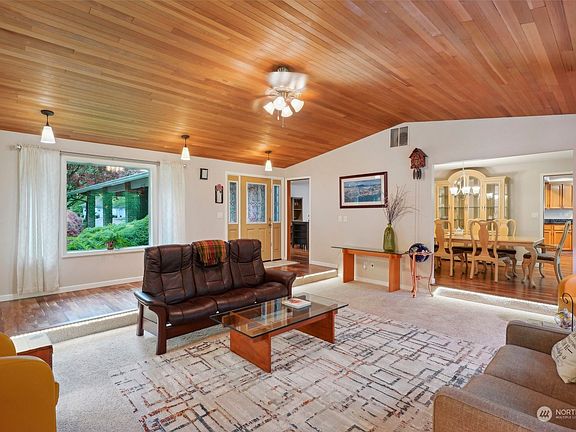 5th image of 16915 SE 325th Place