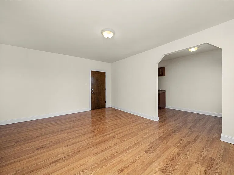 2600 Kimball LLC — Photo 40