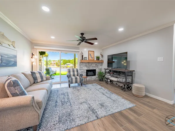 849 S Gun Barrel Ln #A4, Mabank, TX 75156