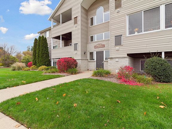 2nd image of 8338 Jasonville Ct SE #28