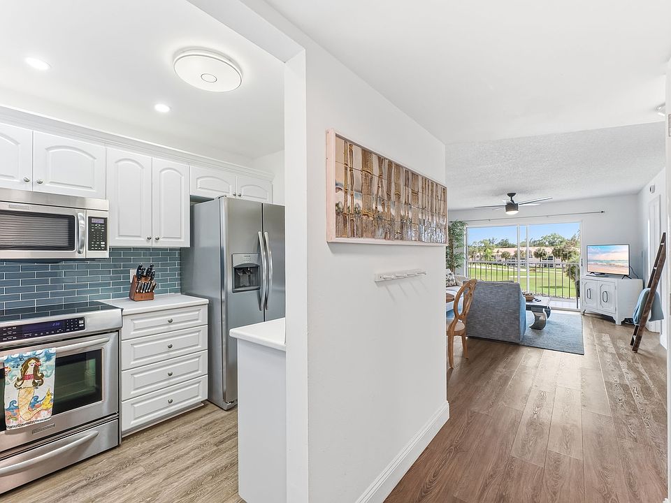 1st image of 300 Forest Lakes Blvd APT 312
