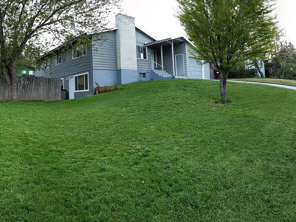 1st image of 1815 NW Turner Dr #A