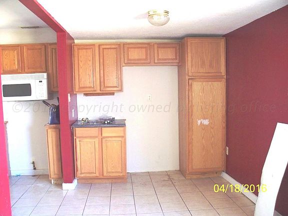 4th image of 618 N Frost St