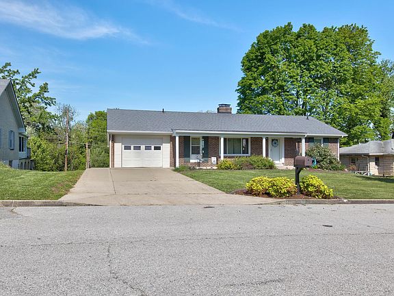 5th image of 122 Westwood Dr