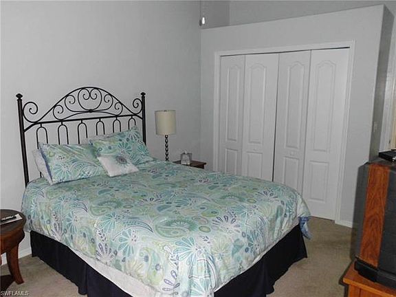 5th image of 2253 Hampstead Ct
