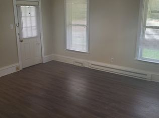 1109 Bishop St #1, Antioch, IL 60002