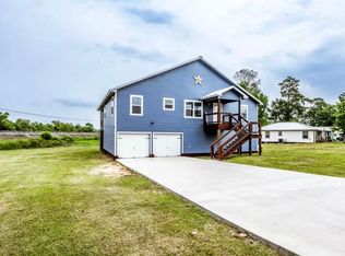 167 Lakeshore Dr N, Onalaska, TX 77360