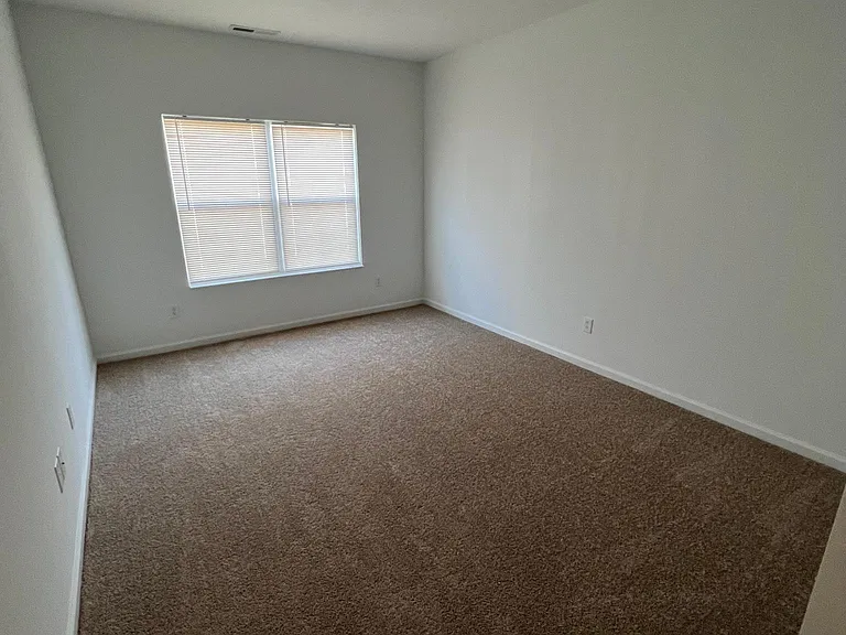 1210 S Aberdeen Dr — Photo 6