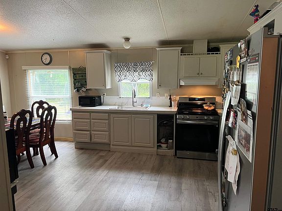 3rd image of 138 County Road 2279