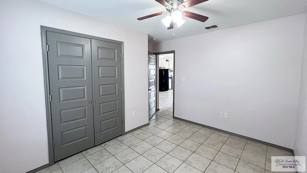 2 bed, 2.0 bath, 886 sqft, $1,100 — Photo 3