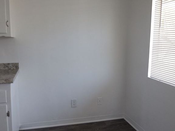 5th image of 2740 E 4th St APT B
