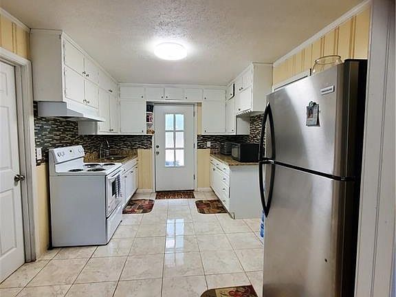 5th image of 239 Dogwood Ln