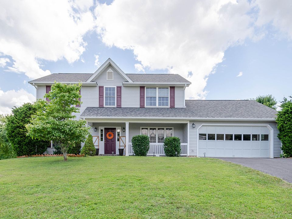 1st image of 5914 Farmhouse Ln